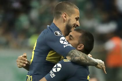 Benedetto y Ábila, punzantes en el ataque de Boca