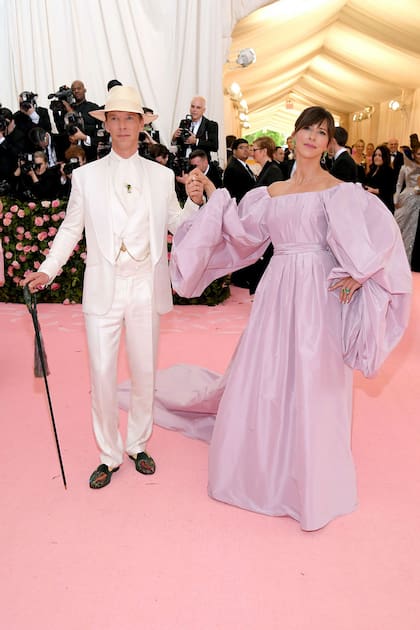 Benedict Cumberbatch y Sophie Hunter, súper lookeados en la gala del MET de 2019