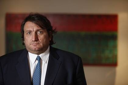 Benefició a un exsocio con $63 millones en fondos públicos