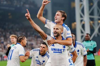 Benfica supera al Fenerbahce de Mourinho y completa los 36 equipos de la Liga de Campeones