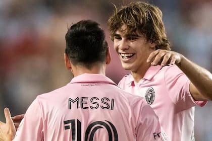 Benjamín Cremaschi y Lionel Messi, compañeros en Inter Miami