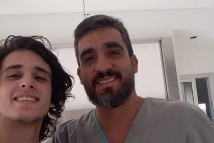 Benjamín Gamond y su hermano Marcos, médico, quien está viajando a México.