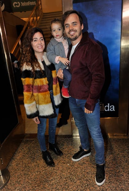 Benjamín Rojas con su pareja Martina y su hija Rita