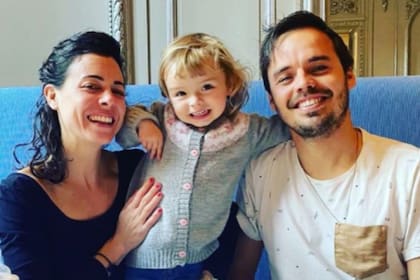 Benjamín Rojas junto a Martina Sánchez Acosta y su hija Rita