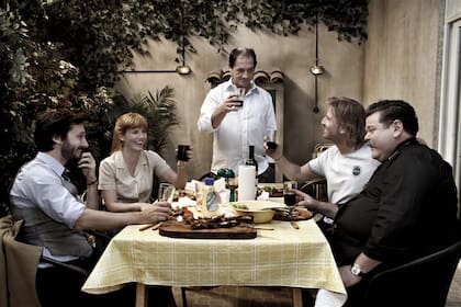 Benjamín Vicuña, Griselda Siciliani, Julio Chávez, Facundo Arana y Alfredo Casero protagonizaban Farsantes por la pantalla de eltrece