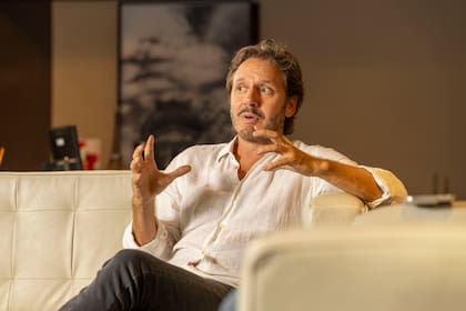 Benjamín Vicuña vendió un auto apenas lo compró porque no le gustó el color