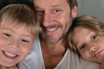 Benjamín Vicuña y la tristeza por la distancia con sus hijos, Amancio y Magnolia (Foto: Instagram/@hermanitosvicuna)