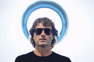 El prejuicio de los rockeros y la insistencia de su papá a escuchar música rodeado de mujeres