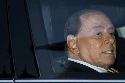Berlusconi anunció su candidatura al Parlamento Europeo por Forza Italia