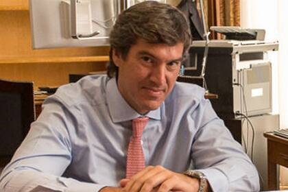 Bernardo Saravia Frías, procurador del Tesoro