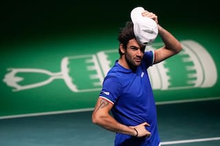 Berrettini da ventaja a Italia ante Bélgica en semifinal de la Copa Davis