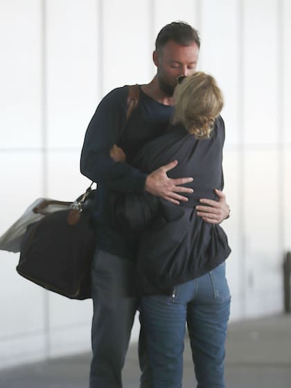 Beso a beso. Jennifer Lawrence, a puro mimo con su novio, el comerciante de arte Cooke Maroney