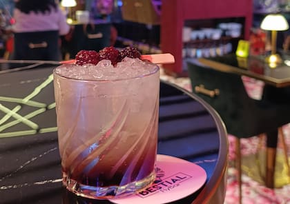 Bestial Fly Bar