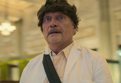 “Beto” de la Torre en Los Ladrones: La verdadera historia del robo del siglo, de Netflix