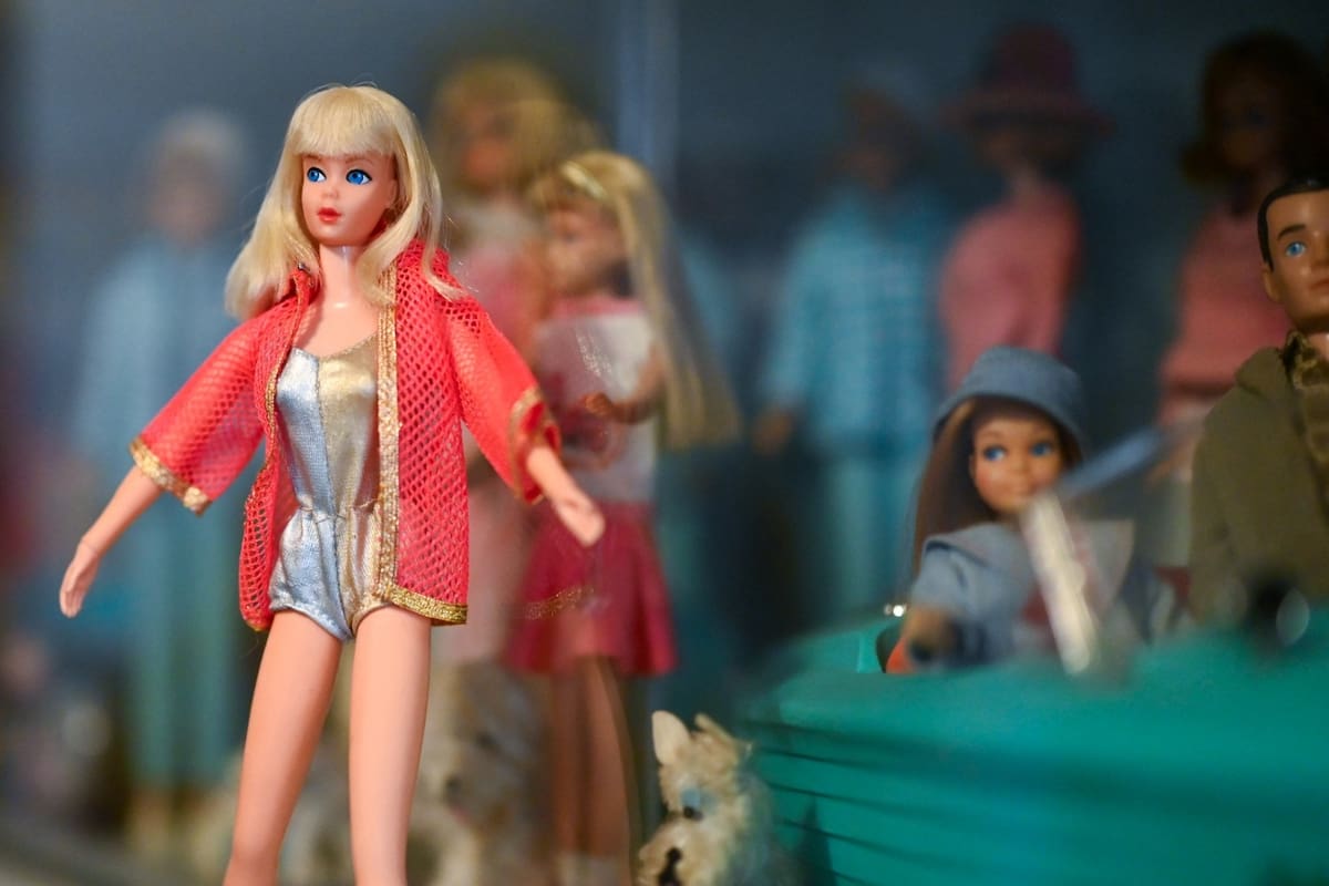 Bettina Dorffman acumula más de 18 mil muñecas de Mattel