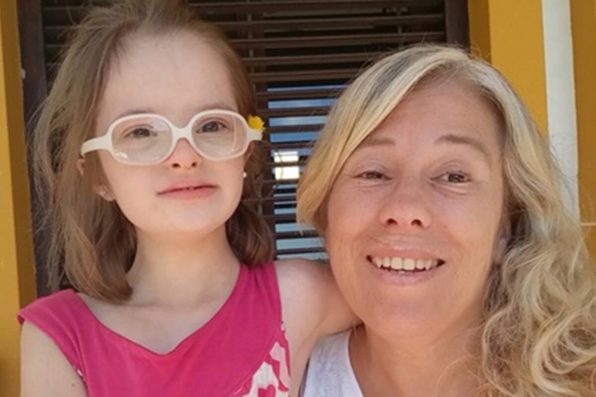 Bettina junto a su hija Delfi.