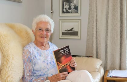 Betty Tootell, una de las pasajeras del vuelo BA 009, escribió años después el libro All Four Engines Have Failed