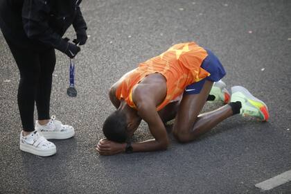 Beyata Dibaba, el ganador de los 21 kilómetros en la categoría de hombres