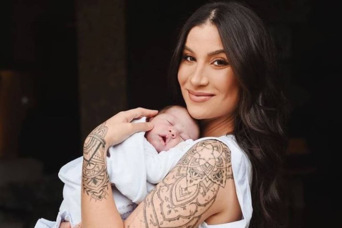 Bianca Andrade es una influencer brasileña que fue mamá en julio que decidió no poner limitaciones de género a su bebé Cris