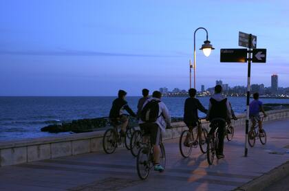 Bicicleteada por La Rambla. Gentileza Emtur