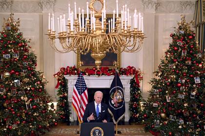 Biden durante el discurso en la Casa Blanca, a solo unos días de las fiestas de Navidad y Año Nuevo