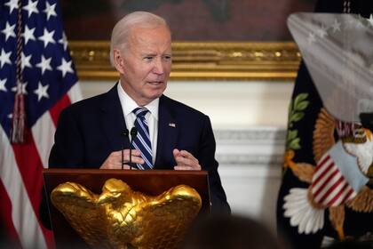 Biden pide no olvidar asalto al Capitolio, promete que esta vez habrá transición pacífica