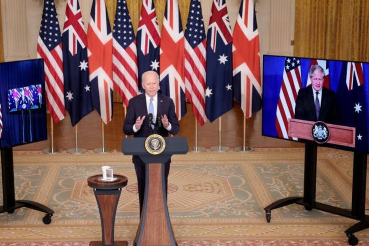 Biden presentó la nueva alianza con los líderes británico y australiano conectados por videoconferencia.