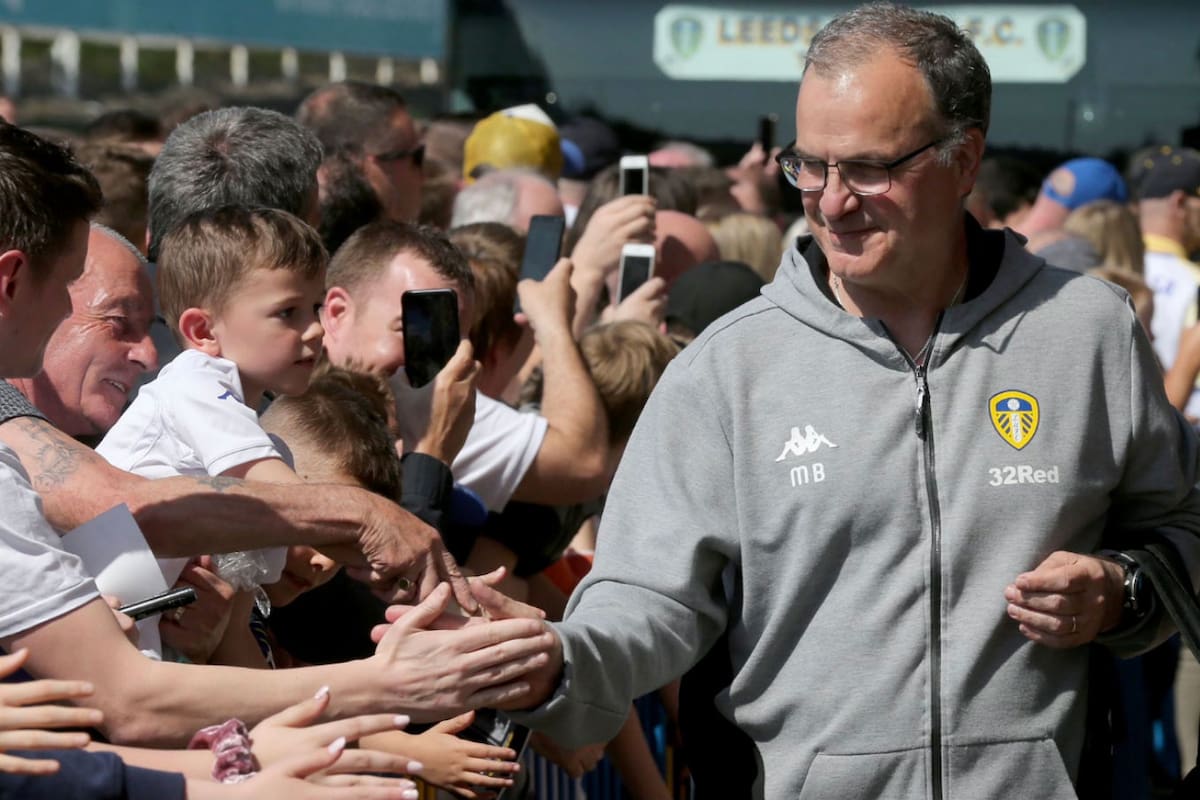 Bielsa, ídolo en Leeds: asumió el 15 de junio de 2018 y, dos años después, lo devolvió a primera división tras 16 años de espera