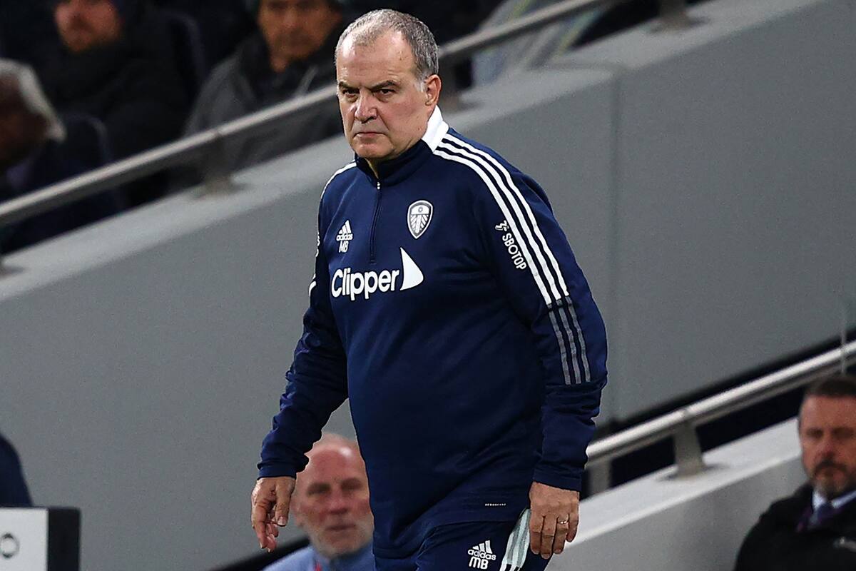 Bielsa vio cómo Leeds, su equipo, fue goleado por Manchester City