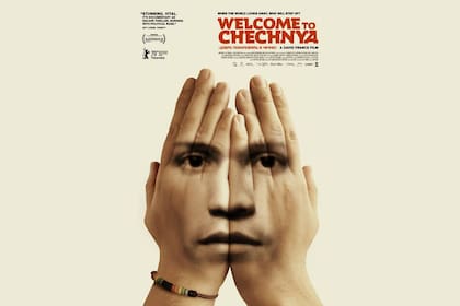 Bienvenidos a Chechenia es un documental sobre cómo vive el colectivo LGBTQI en ese país, y se usaron deepfakes para permitir a esas personas dar testimonio de su sufrimiento sin poner en peligro su identidad