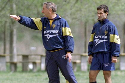 "Bilardo se limitaba a pedirme lo que quería de mí: que defendiera más, que corriera, que tuviera disciplina, algo que para los jugadores de mis características es todo un problema", recuerda Latorre.