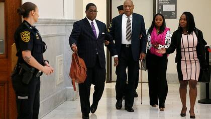Bill Cosby, al llegar a los tribunales