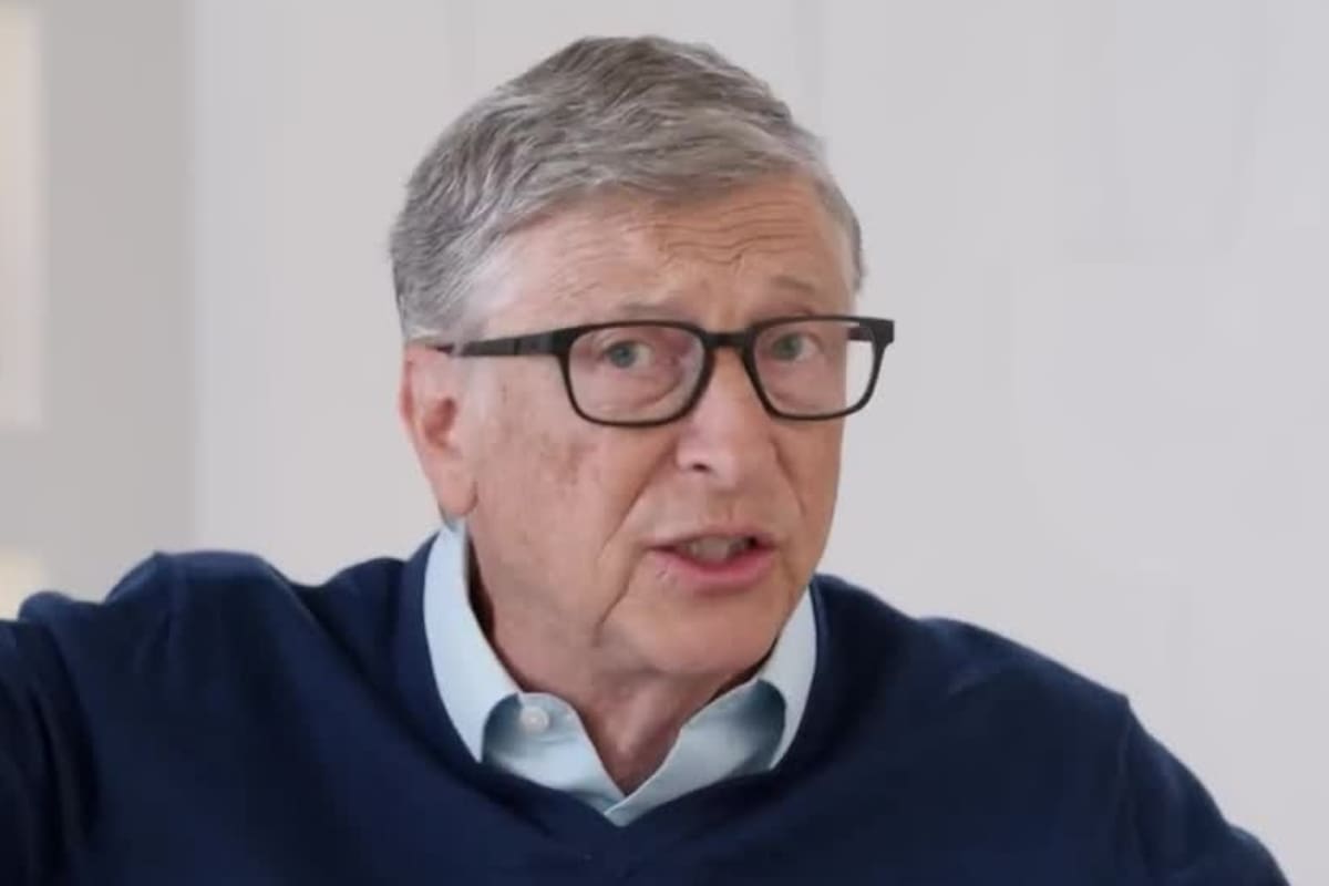 Bill Gates dice que las criptomonedas y los NFT “están basados en la teoría del más tonto”.