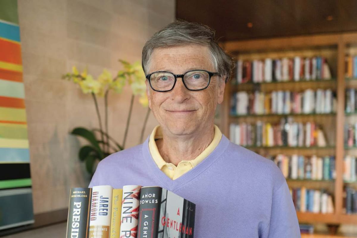 Bill Gates es un amante de la lectura, afición que empezó desde muy pequeño con libros de ciencia ficción y con el paso de los años siguió con todo tipo de textos