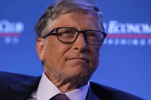 Bill Gates pidió a los países ricos que compartan la vacuna contra el coronavirus porque sino "más gente morirá"