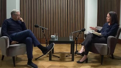 Bill Gates y la periodista Mishal Husain durante una entrevista en el programa Today de la BBC, este jueves