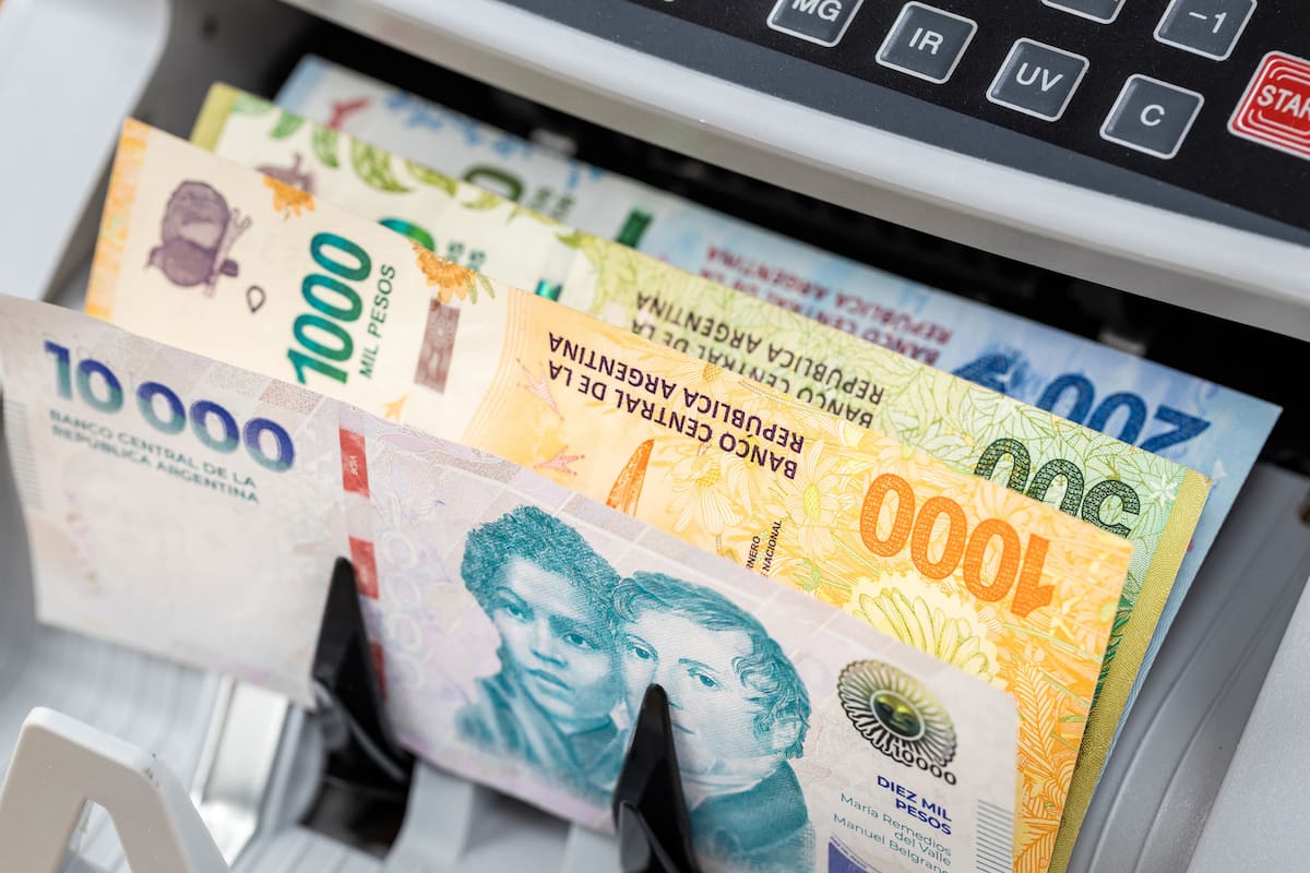 Billetes de diferente denominación