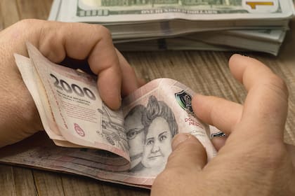 Billetes de pesos argentinos