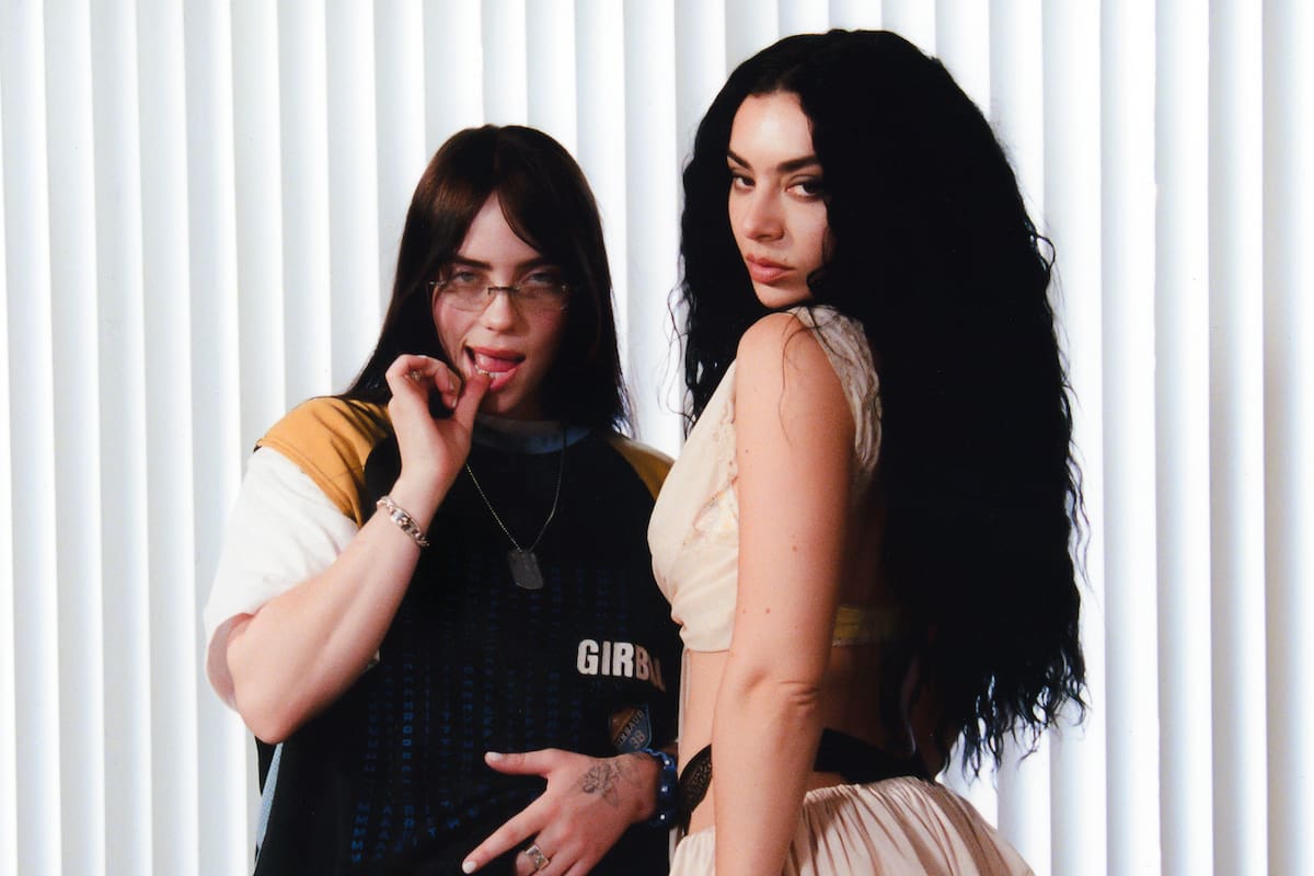 Billie Eilish y Charli XCX, dos figuras pop y un video explosivo