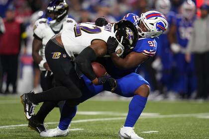 Bills enfrentan sus debilidades defensivas tras emocionante remontada contra los Ravens