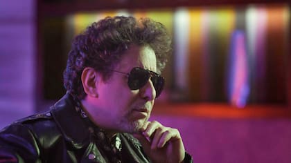 Bios: vidas que marcaron la tuya abordará la trayectoria Calamaro