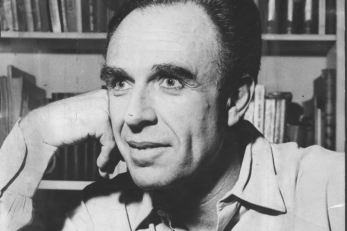 Bioy a los 48 años. Siempre recordaba con una sonrisa su fallida conquista adolescente cuando se enamoró de Haydeé Bozán, que lo duplicaba en edad.