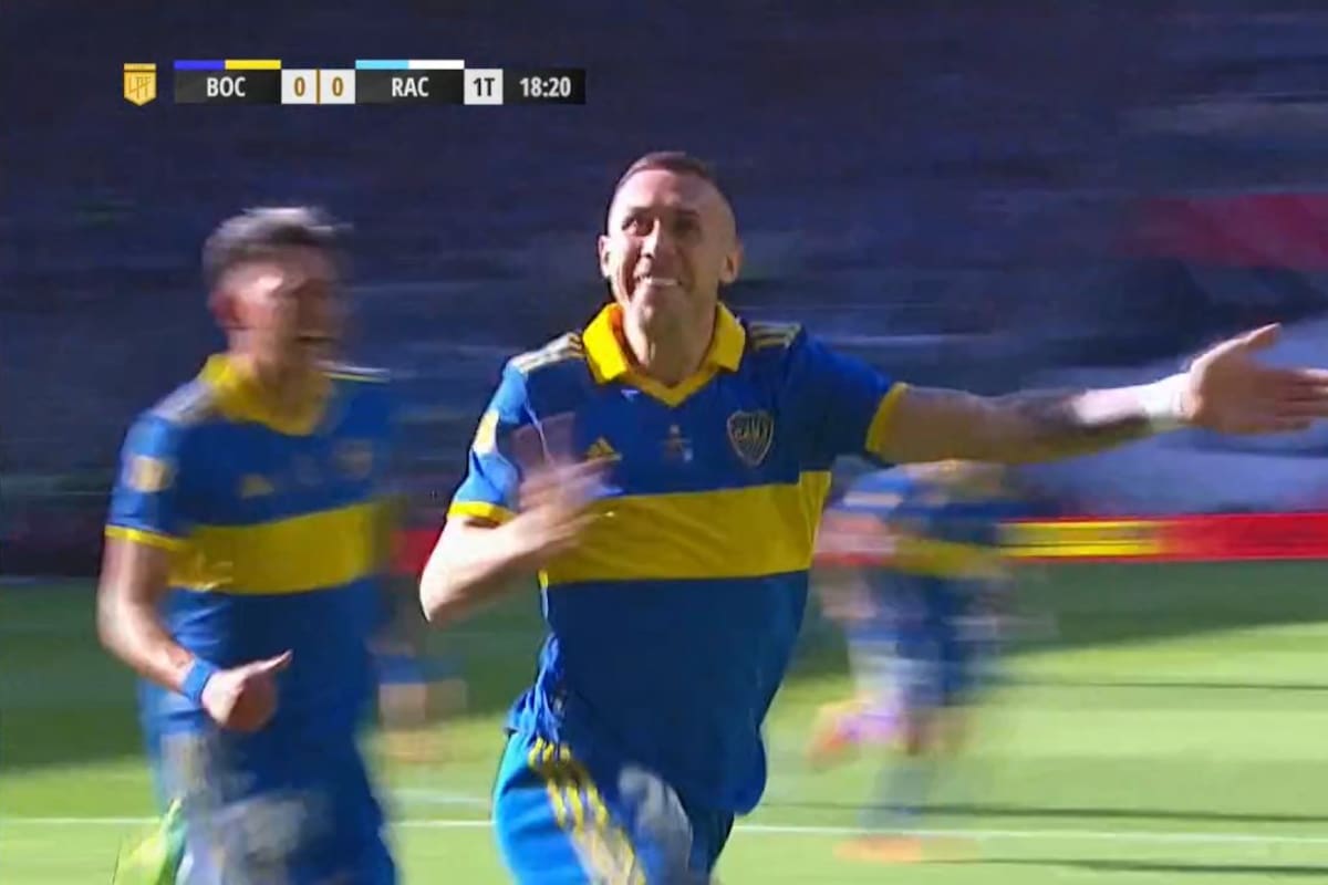 Birasco celebra su gol a Racing