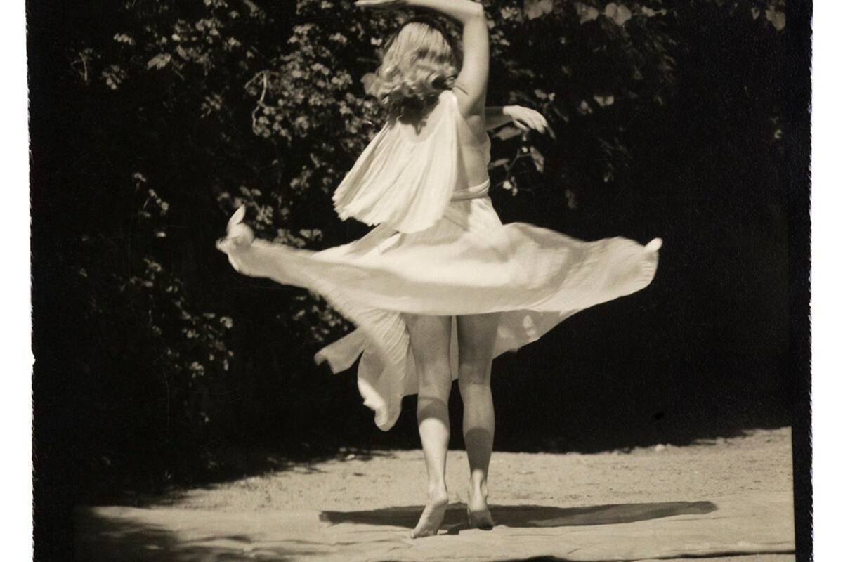Biyina Klappenbach retratada por Anatole Saderman