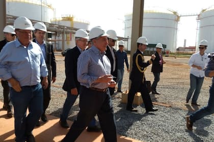 Blairo Maggi y Temer, recorriendo la planta