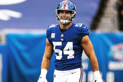 Blake Martínez orientó su vida hacia la colección de cartas después de retirarse de la NFL, pero tras una denuncia volvió de forma temporal a practicar fútbol americano