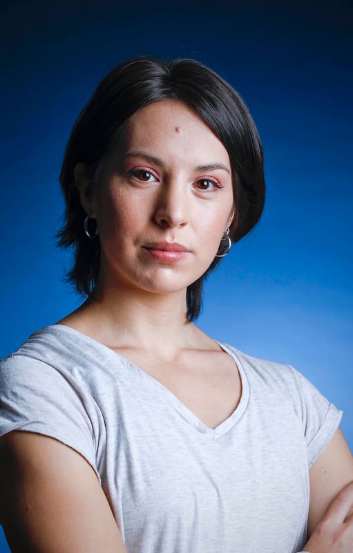 Blanca Maldonado tiene 26 años y durante su infancia fue víctima de violencia sexual intrafamiliar; tras años de peregrinar por la Justicia, su padrastro y madre fueron condenados a 13 y 12 años de prisión
Rodrigo Nespolo/La Nacion