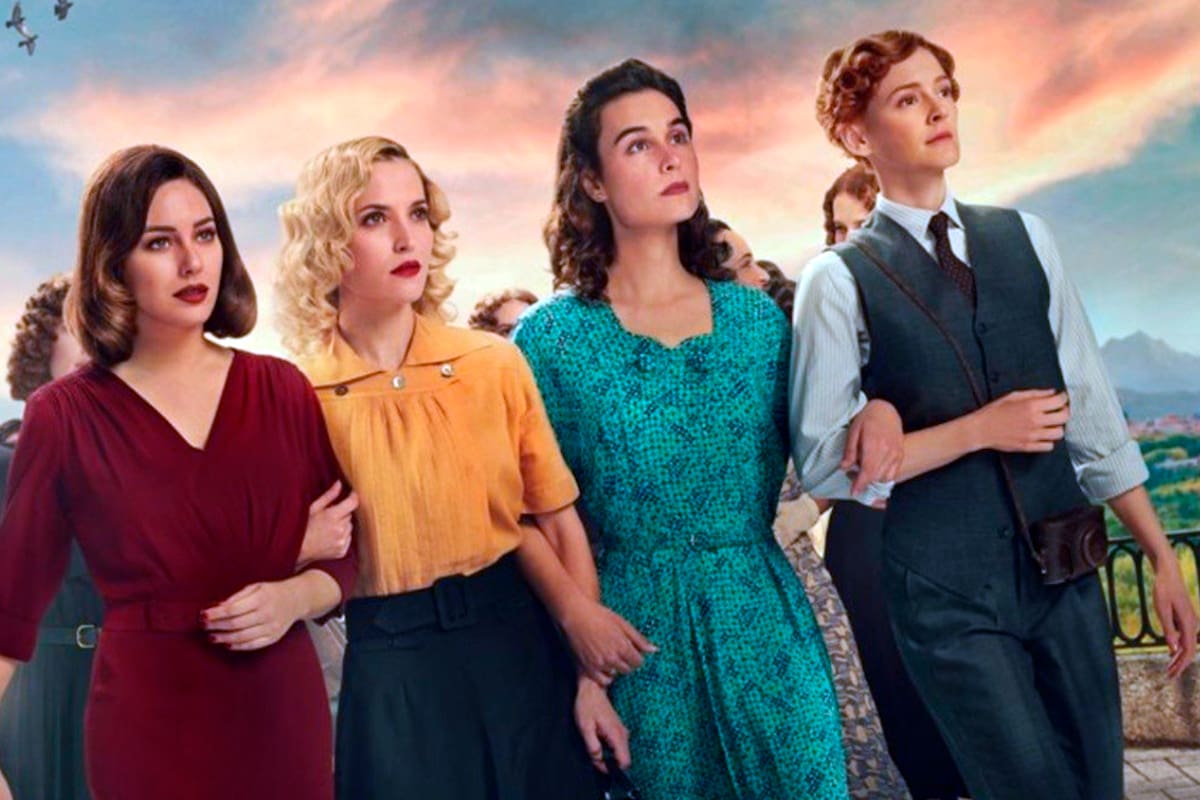 Blanca Suárez, Ana Fernández, Nadia de Santiago y Maggie Civantos, las protagonistas de "Las Chicas del Cable"