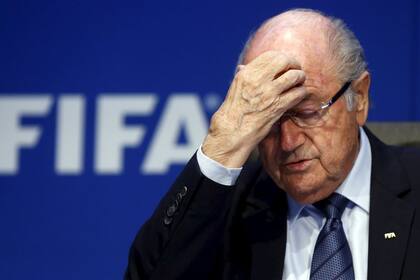Blatter, en el momento más crítico de su gestión