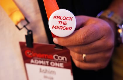 "Block the merger", el eslogan en rechazo a la fusión que se utiliza dentro de la industria del entretenimiento